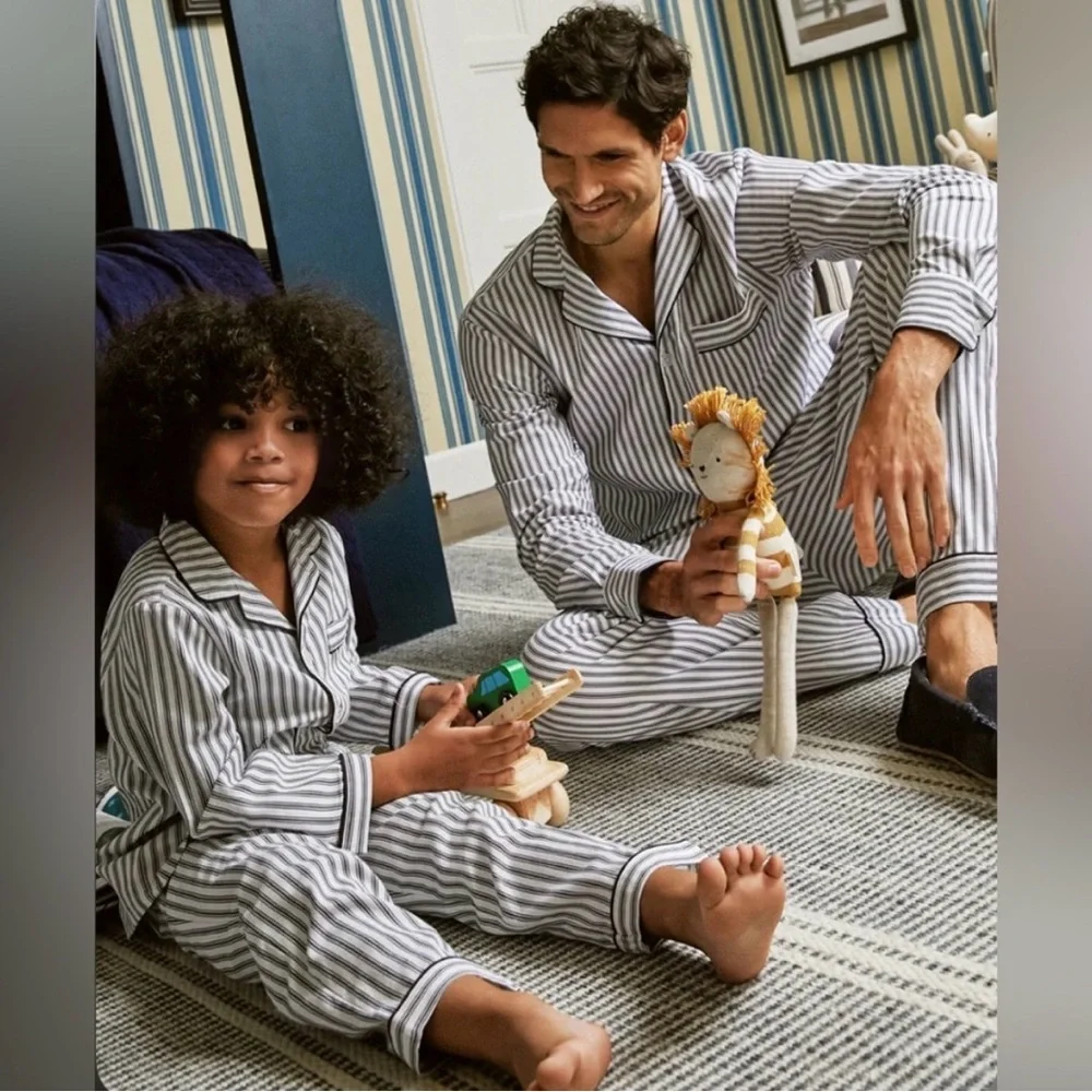 Petite Plume NWT 12-18 mo. Kid's Twill Pajama Set in Navy French Ticking NEW